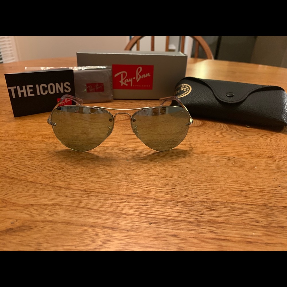 Ray-Ban RB3449 Iconic Aviator